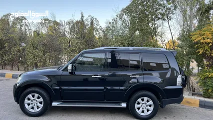  2 Mitsubishi pajero