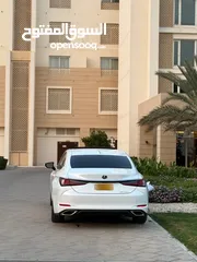  4 لكزس ES350 2019 نظيف جدا جميع القطع وكالة