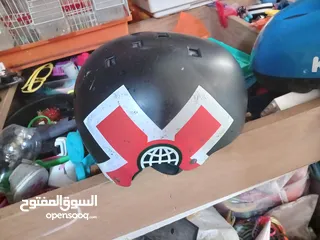  2 خوذ مستعمل