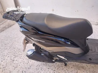  9 سوزوكي بيرجمان لون اسود