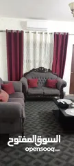  1 طقم كنب ضيوف(7) مقاعد قابل للتفاوض بشئ بسيط استعمال خفيف