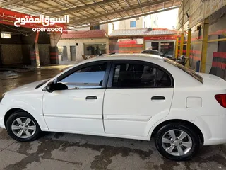  8 Kia Rio 2011