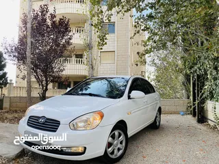  2 هونداي فيرنا سيارة ممتازة بنزين ماتور 1600 فل اوتماتك الله يبارك..