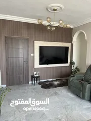  1 شقة طابق ثاني للبيع غير مفروش/مساحة176 متر مربع/منطقة الجبيهة/ 3 غرف/ صالون/معيشة/3 حمام/ مطبخ/بلكون
