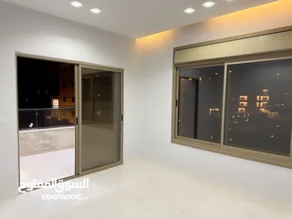  12 شقه مميزه مساحه 150 طابق ثاني فني