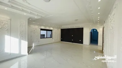  2 للبيع شقة جديدة لم تُسكن من قبل في منطقة الزهور، بموقع حيوي وقريب من جميع الخدمات