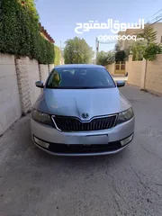  1 سكودا للبيع