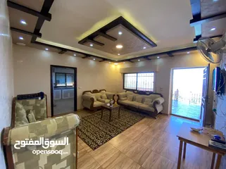  11 شالية ومزرعه للبيع