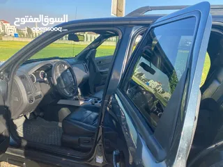  2 Ford Escape 2009 بنزين