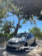  2 Golf gti mk7.5 للبيع كاش