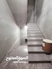  5 للبيع او الايجار