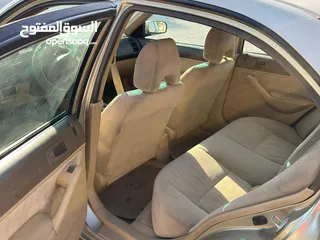 12 هوندا سيفك موديل 2005 فل عدا الفتحه  للبيع