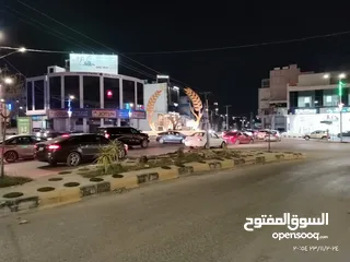  8 مخزنين عدد 2 للايجار بقرب من مجمع عمان وشارع اربد الحصن ودوار اليوسفي وقهوة هيبرد حلويات ميدان شامي