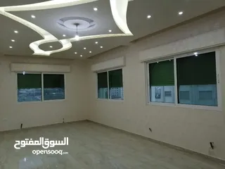 13 للبيع فيلا مستقلة منطقة تلاع العلي على مساحة ارض 944 م
