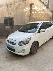  4 مركبه من نوع هونداي اكسنت 2014المركبه ما شاء الله عنها وضعها ممتاز ولا يوجد فيها اي قص وعظمها ممتاز