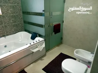  11 شقة مفروشة للإيجار 400م2 ( Property 15843 ) سنوي فقط