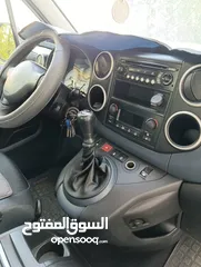  8 بيجو بارتنر موديل 2012