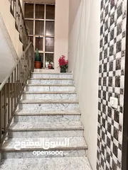  21 شقة مفروشة ( روف ) للايجار الشهري واليومي من المالك مباشر في شارع المدينة المنورة موقع حيوي