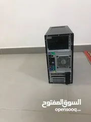  4 كمبيوتر مع شاشة