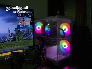  3 بيسي قيمنق استعمال شهر فقط (لصقة الوكالة موجودة عليه وقابل للتفاوض ) PC GAMING FOR SALE