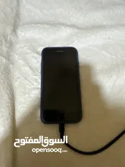  1 ايفون se2 للبيع