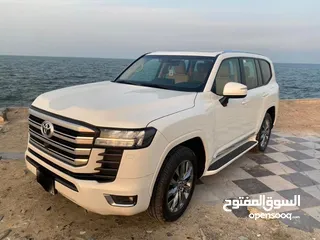  7 Toyota land cruiser 2023