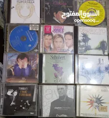  24 اشرطه كاسيت وسيدي واسطوانات وكاترج وريل
