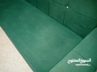  4 * كنبايات مستعملة تشبه الجديد عدد 3 الشعر قابل للتفاوض بشيء بسيط والكنب مش مهيون ودفع بحق الله وشيل.