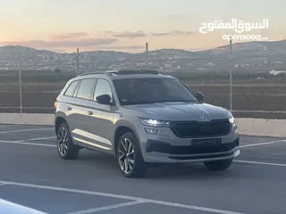  3 سكودا كودياك Sport Line  فل الفل فتحة سقف بانوراما 200 حصان  4x4- /2022  دفع رباعي 6+1