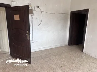  4 ‎  غرفه للايجار بجبل الحسين خلف كازيه وفا الدجاني