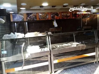  14 عدد مطعم كامله شبه جديده
