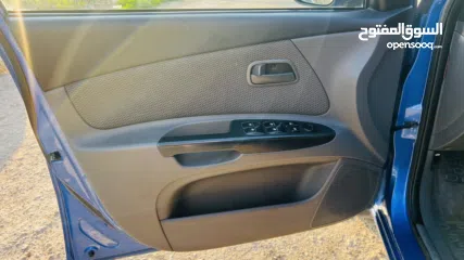  5 كيا ريو 2011