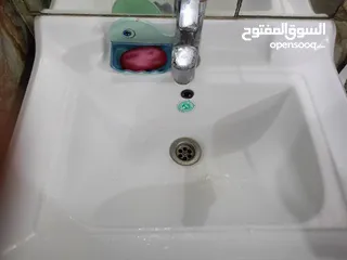  1 مغسله كنتوريه مستعمله