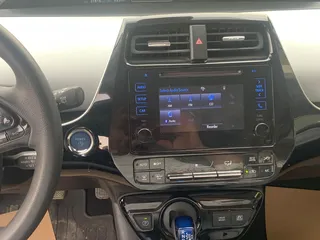  8 Toyota Prius 2019 For sale تويوتا بريوس للبيع