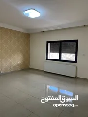  4 شقة مميزة - خلدا - 3نوم 1ماستر - 190م - تدفئة غاز - قرب الخدمات - موقع مميز