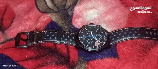  3 ساعه تیسو سويسري اصليه استعمال خفيف جدا لا يوجد فيها اي عيوب ليس وراها اي شيء البيع