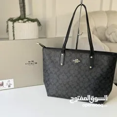  2 شنطة ماركة كوتش