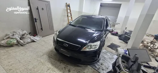  5 فورد فوكس موديل 2010_اتومتيك _ماتور 1600اصل برايفت فحص نظيف نص كاش ونص شيكات