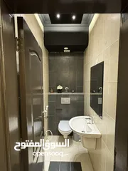  3 شقه صغيره مفروشه للايجار قرب دوار الكيلو