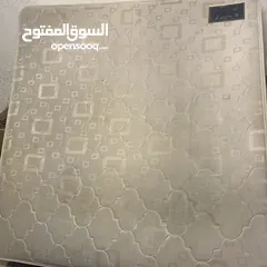  1 فرشة مستعملة