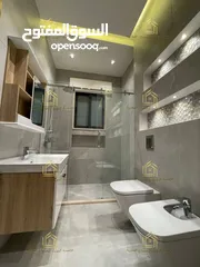  3 شقة فاخرة - لم تسكن - 4نوم 2ماستر - 230م - ارضية - ترس - موقع هادئ ومميز