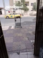 5 محل للبيع  بقاله