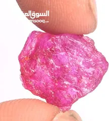  1 حجر الياقوت الوردي خام للبيع القيراط