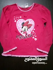  28 ملابس بناتي مستعمل بس نضيف بأسعار رمزيه ومراعاه عالكميه بلبسو عمر 8/9 سنين