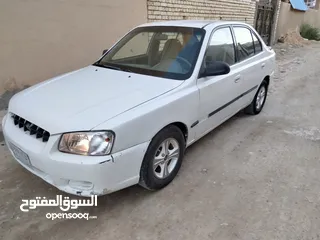  4 اكسنت موديل 2000