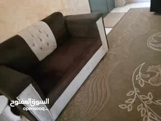  4 البيع كنبايات وسجاده و طاولات