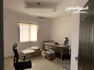  1 مكتب تجاري للايجار في أفضل مواقع شارع الحرية  موقع حيوي ممتاز    الرقم المرجعي : 41343