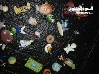 3 مجسمات وهوايات من اليابان
