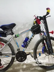  10 بسكليت جنط 26 ما فيه ولا غلطة البسكليت بحالة الوكالة استخدام6  البسكليت عليه علبة مي والي بتمسك عل