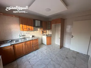  5 شقه فارغه للايجار الرابيه 3 نوم  دفعات شهرين